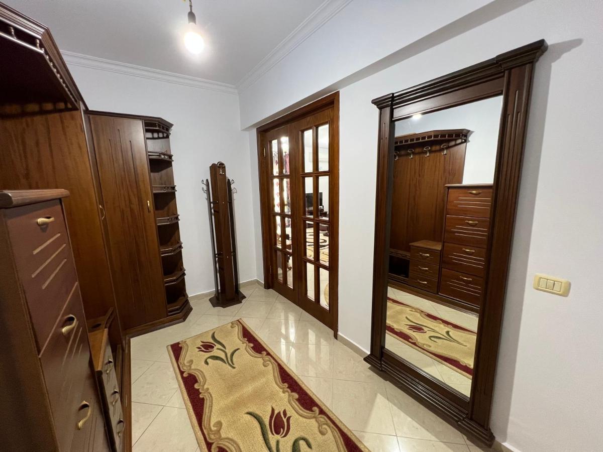 Entire Apartment Castle View Берат Екстериор снимка