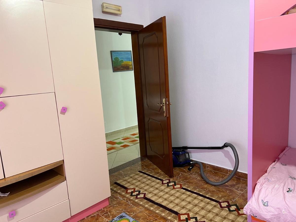 Entire Apartment Castle View Берат Екстериор снимка