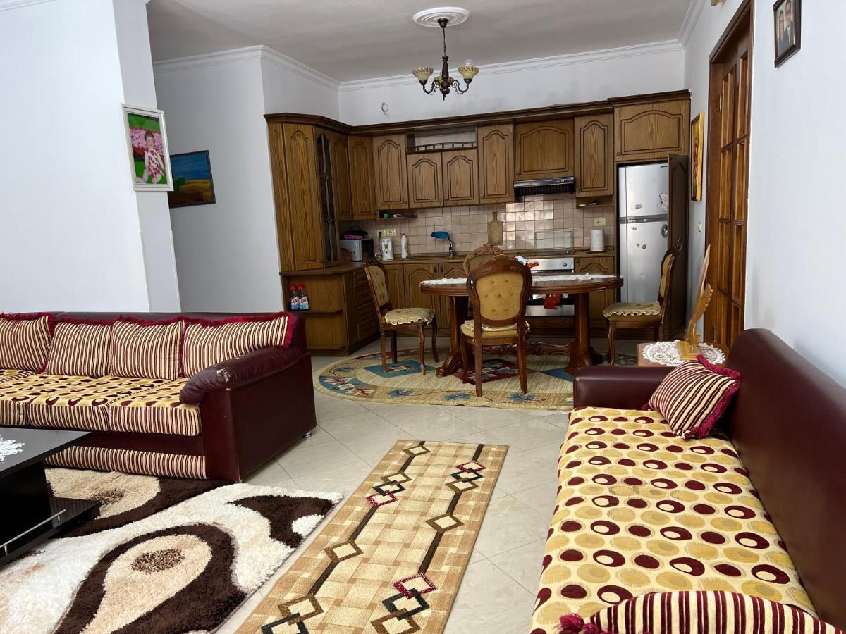 Entire Apartment Castle View Берат Екстериор снимка